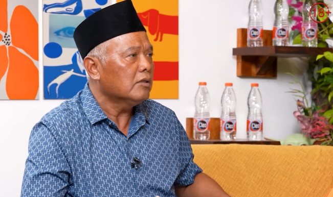Yai Mim, sosok yang berseteru dengan Sahara. (YouTube Denny Sumargo)
